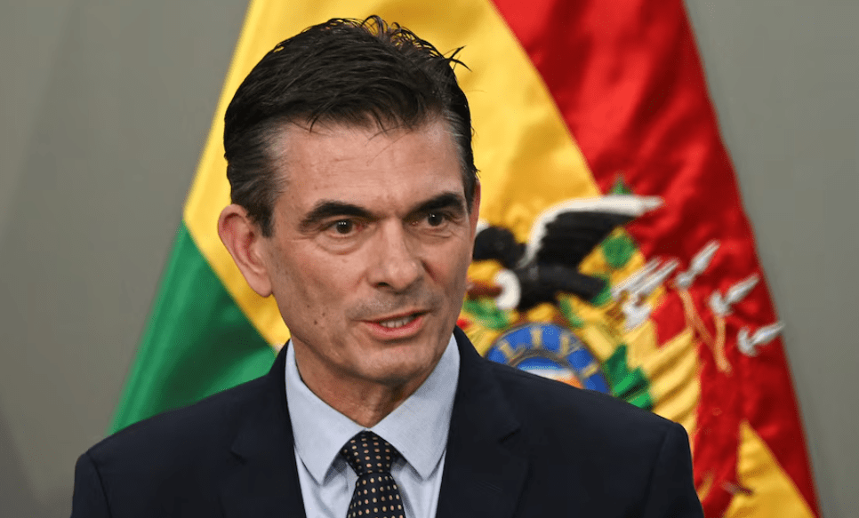 Bolivia activa puente aéreo para evacuar a más de 400 peruanos varados por&nbsp;bloqueos